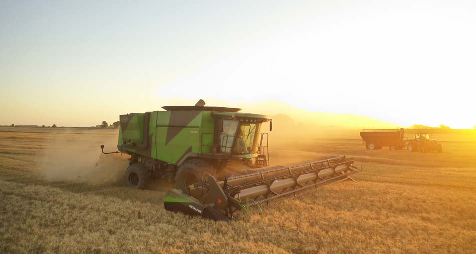 Combine harvester axle and king pin bushing challenges solved with Vesconite Hilube